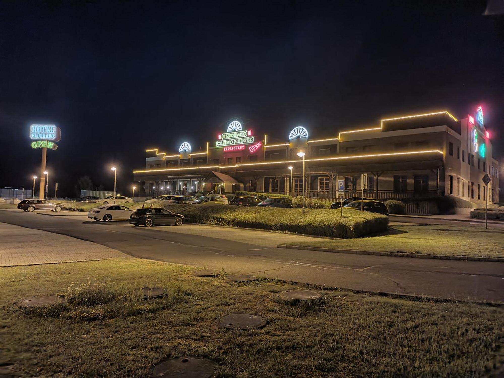 Casino & Hotel Eldorado Ceska Kubice Dış mekan fotoğraf