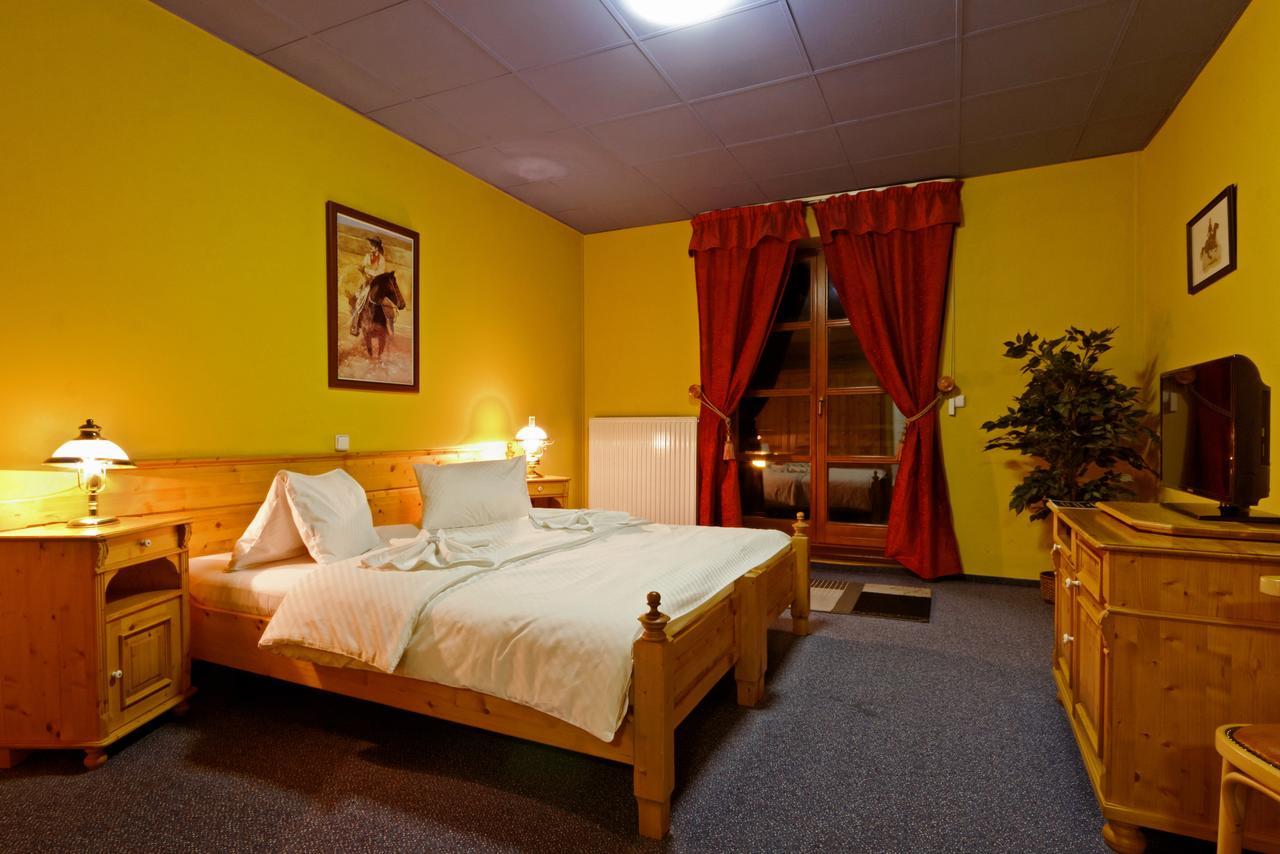 Casino & Hotel Eldorado Ceska Kubice Dış mekan fotoğraf